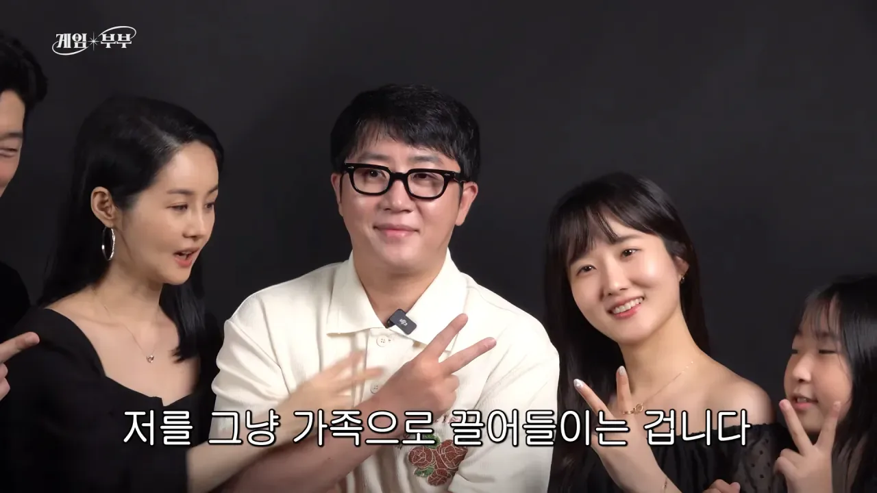 임요환 가족과 가족사진 함께 찍게된 홍진호 ㅋㅋㅋㅋㅋㅋ
