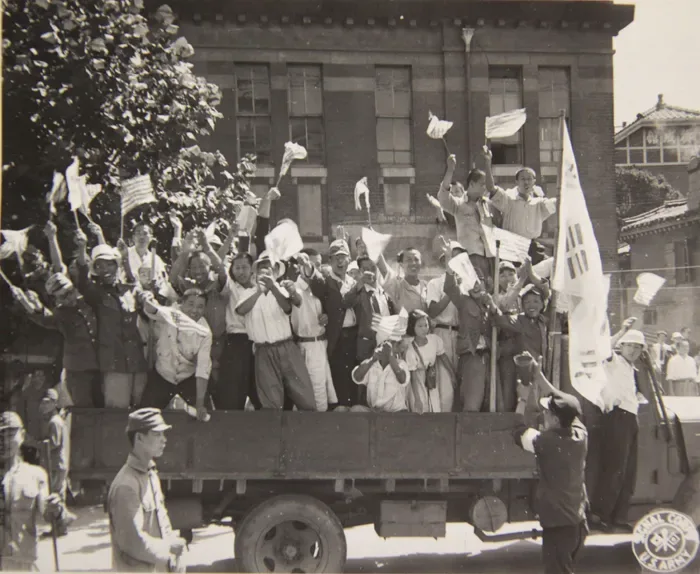 오늘은 제 81주년 광복절입니다.
