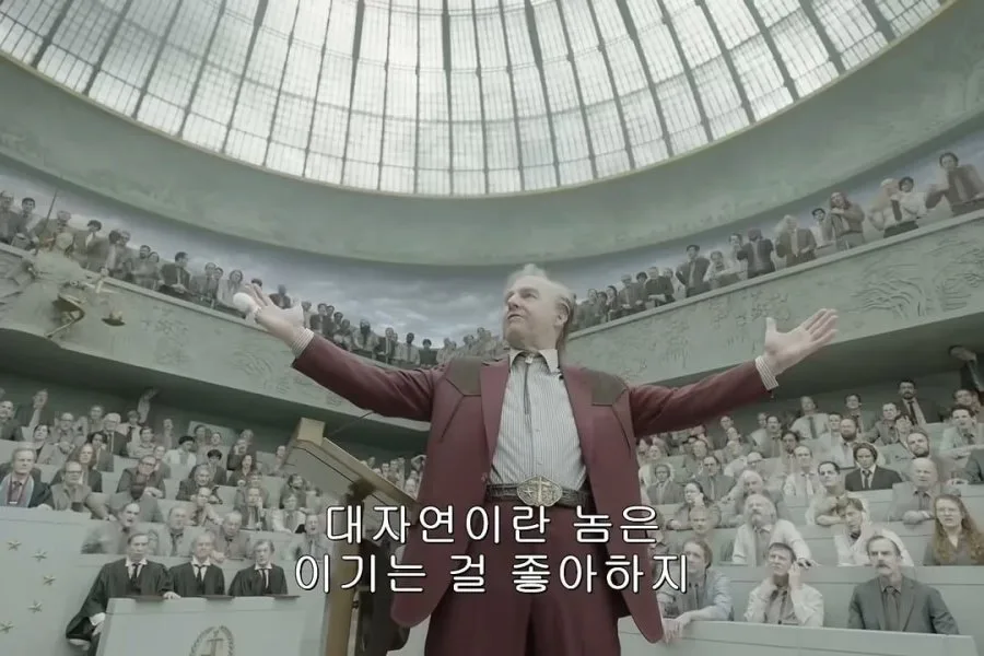 65세 노인을 연기하기 위해 특수 분장한 톰 크루즈.jpg