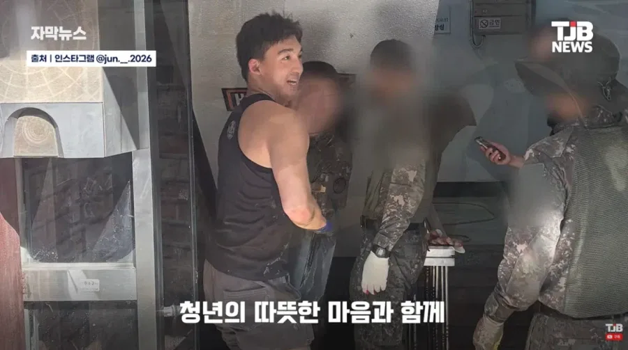 휴가 나오자마자 거제로 폭우 소식에 달려간 23살 군인