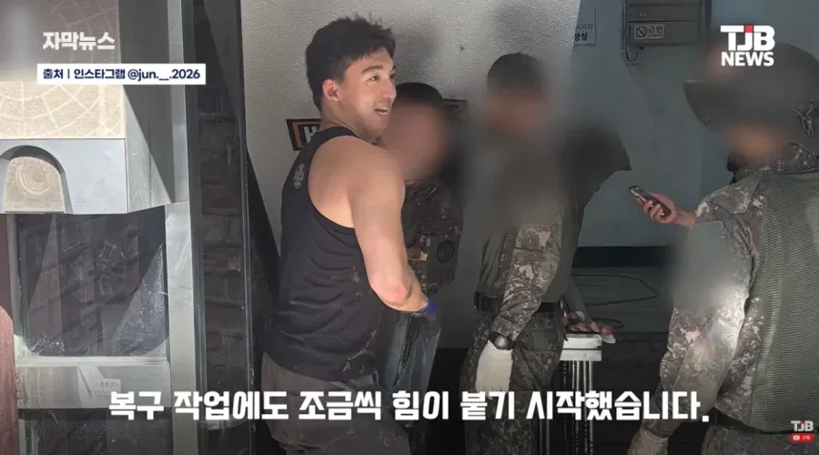 휴가 나오자마자 거제로 폭우 소식에 달려간 23살 군인