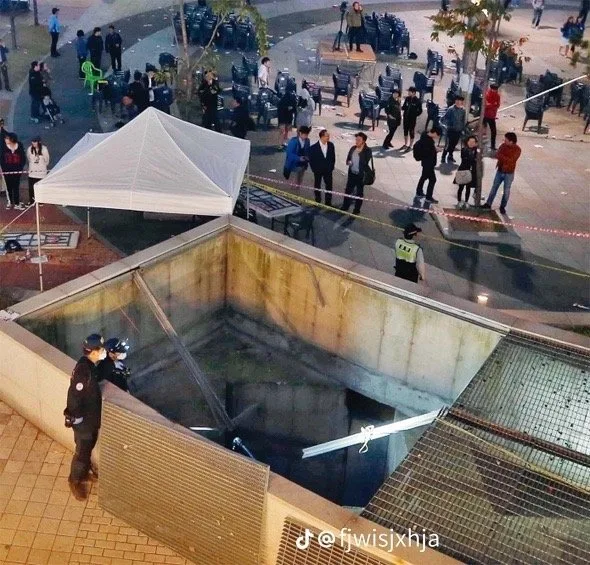 2014 판교 환풍구 추락 사고 .jpg