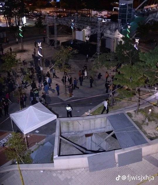 2014 판교 환풍구 추락 사고 .jpg