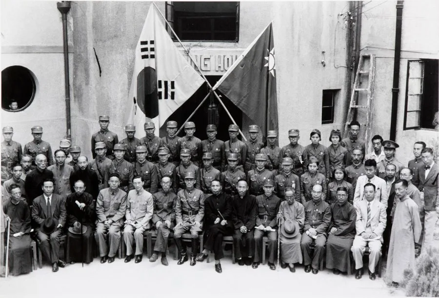 한국이 독립운동의 결과로 광복했다 가르치는 이유.