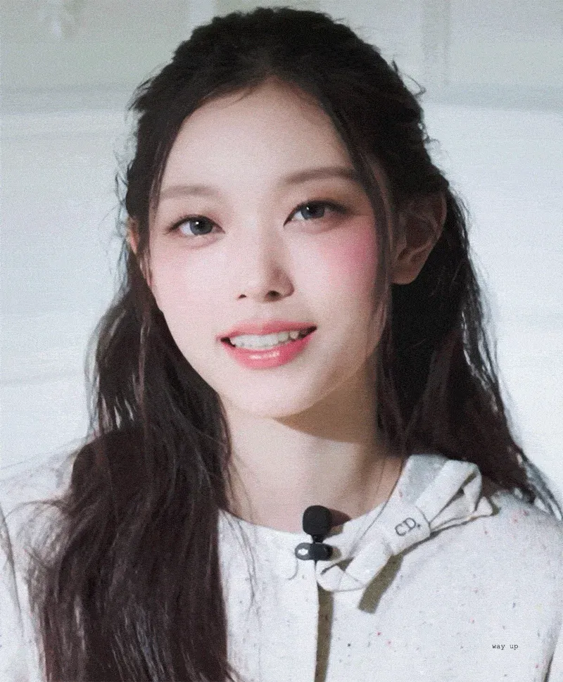 라미 하기 전 치아로 돌아간(?) 뉴진스 해린