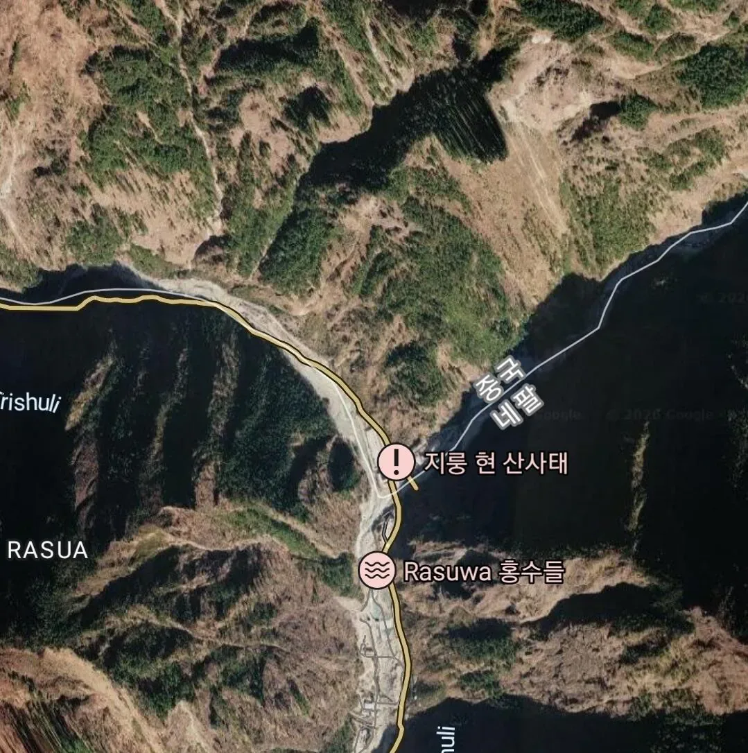산사태가 덮친 중국-네팔 국경 검문소 평소 모습