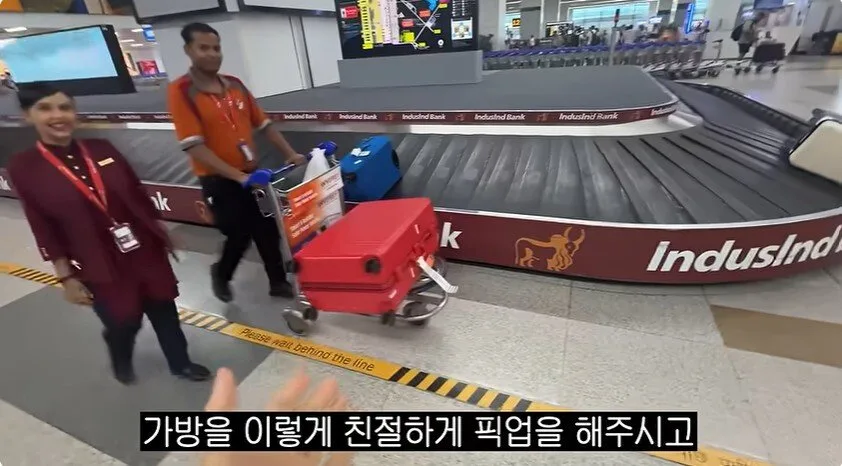 노홍철 또 혼자 인도여행 에어인디아 직원 ㅋㅋ