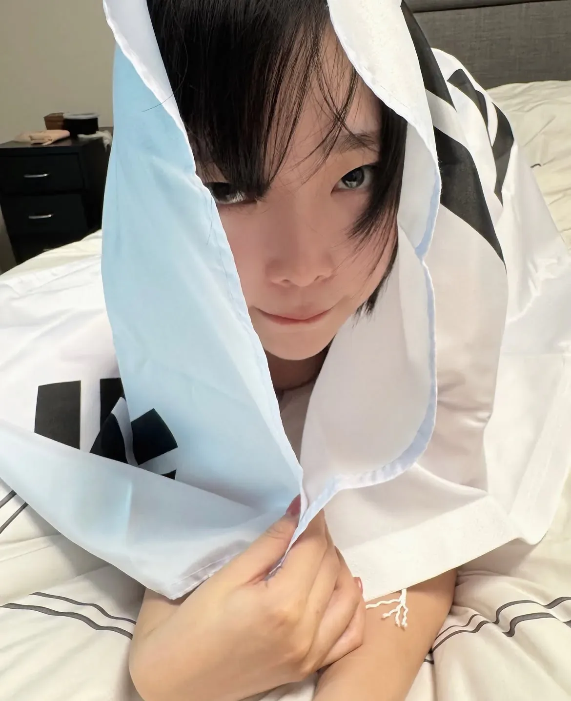 강인경 인스타 업뎃.jpg