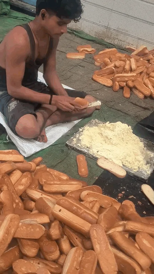 인도의 크림빵 공장