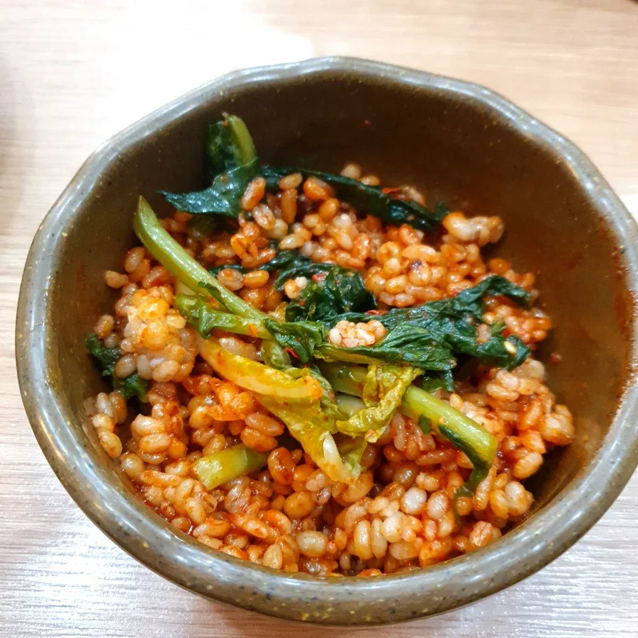 칼국수 맛집 인증서 수준인 에피타이저.jpg