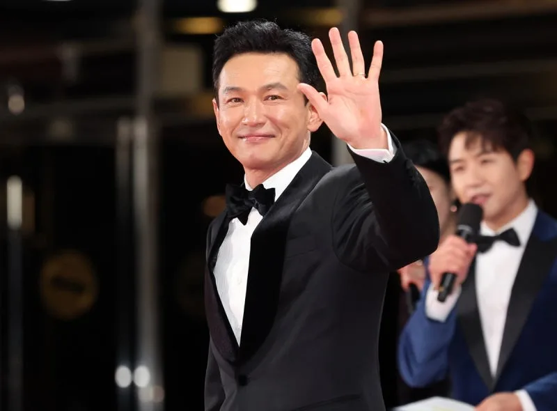 황정민, 합의 안 한다…스토킹 혐의 여성 ‘2억 손배소’ 강제조정 불복