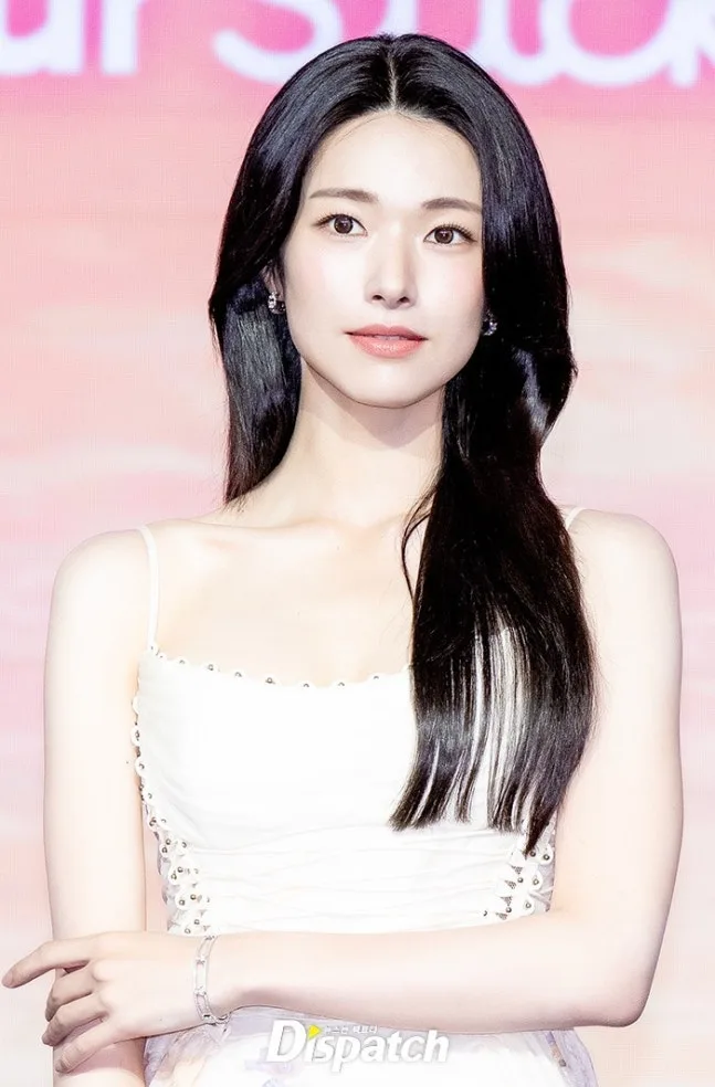 "'엿같은' 인터뷰는 예정대로"…하영, 친일논란 정면돌파