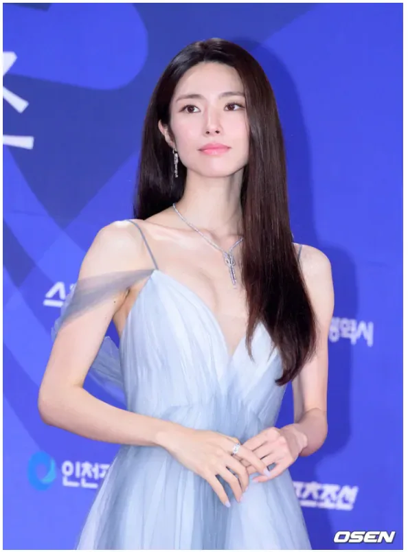 [단독] '친일 논란' 하영, '중증외상센터' 시즌3까지 함께 간다…넷플 측 "논의 중"