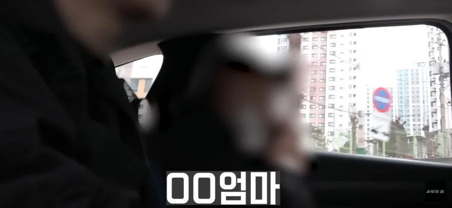 체포되면서 내연녀와 눈물로 이별하는 지명수배범.JPG