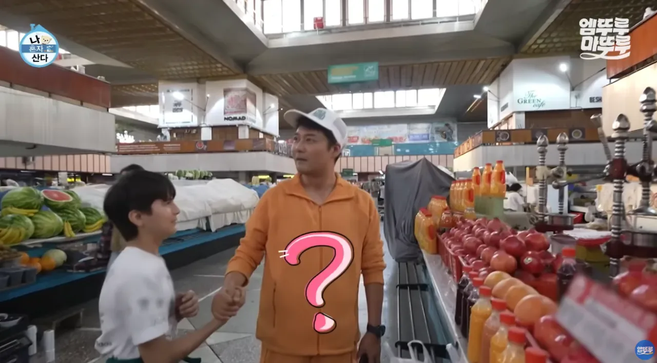 카자흐스탄에서 굉장히 인기가 많아보이는 전현무..jpg