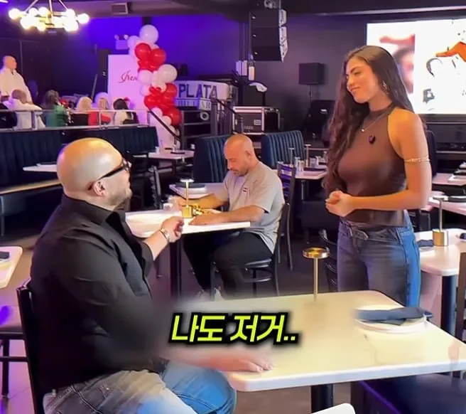 손님이 끊이지 않는 가게