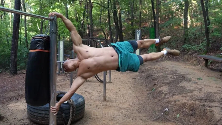 63세 할아버지 피지컬.jpg