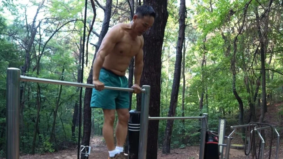 63세 할아버지 피지컬.jpg
