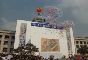 야 일본이 돈 주겠다고 총독부 건물 냅두라는데?.gif