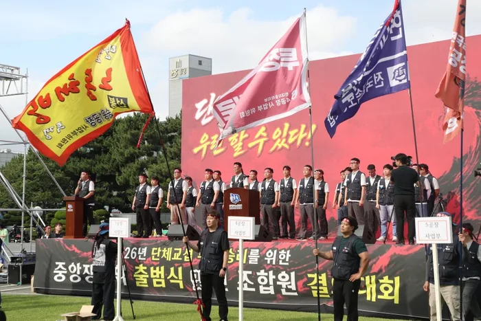 [속보] 현대차 노조, 10년 만에 전면 파업…임금협상 끝내 결렬