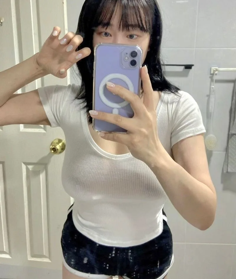 이게 여자지 화끈한 셀카들 보소;;