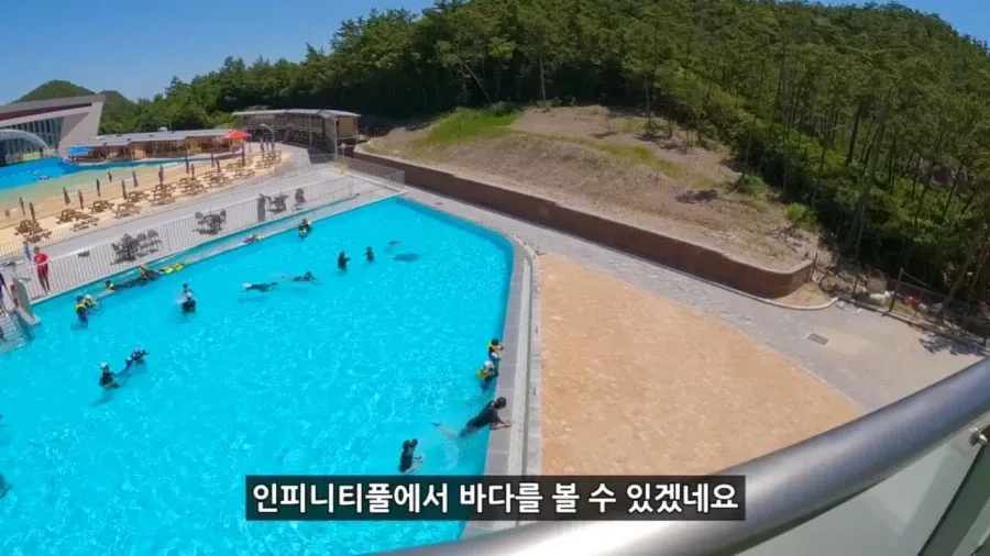 정부 예산 430억으로 새로 만든 워터파크 후기.jpg
