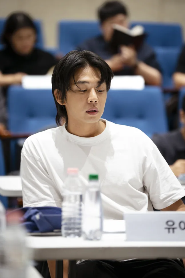 유아인 집행유예 안 끝났는데…영화 파묘 감독 신작으로 복귀 [자막뉴스]