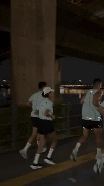 박보검 인스스 업뎃🇰🇷🇰🇷