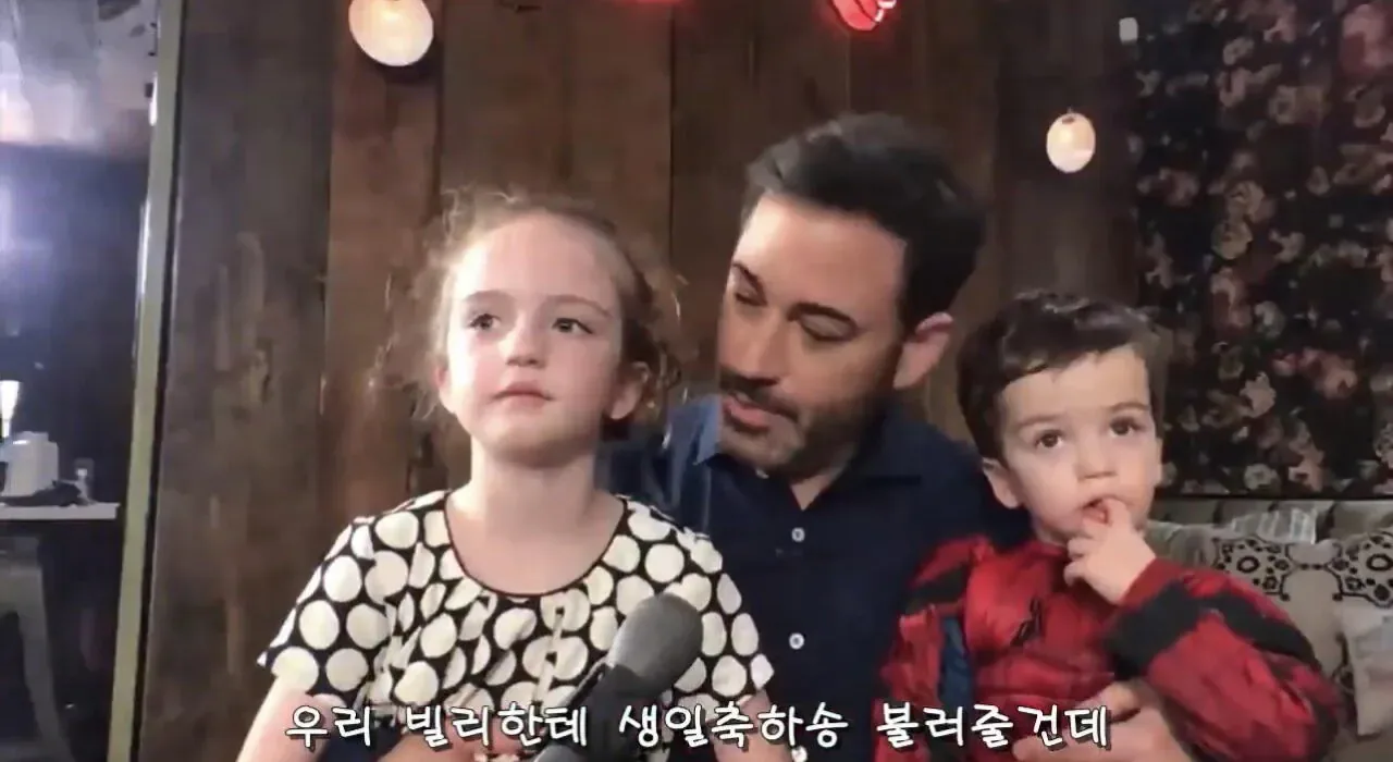 방구석에서 지미키멜 아들 생일 축하해주는 톰 홀랜드.jpg