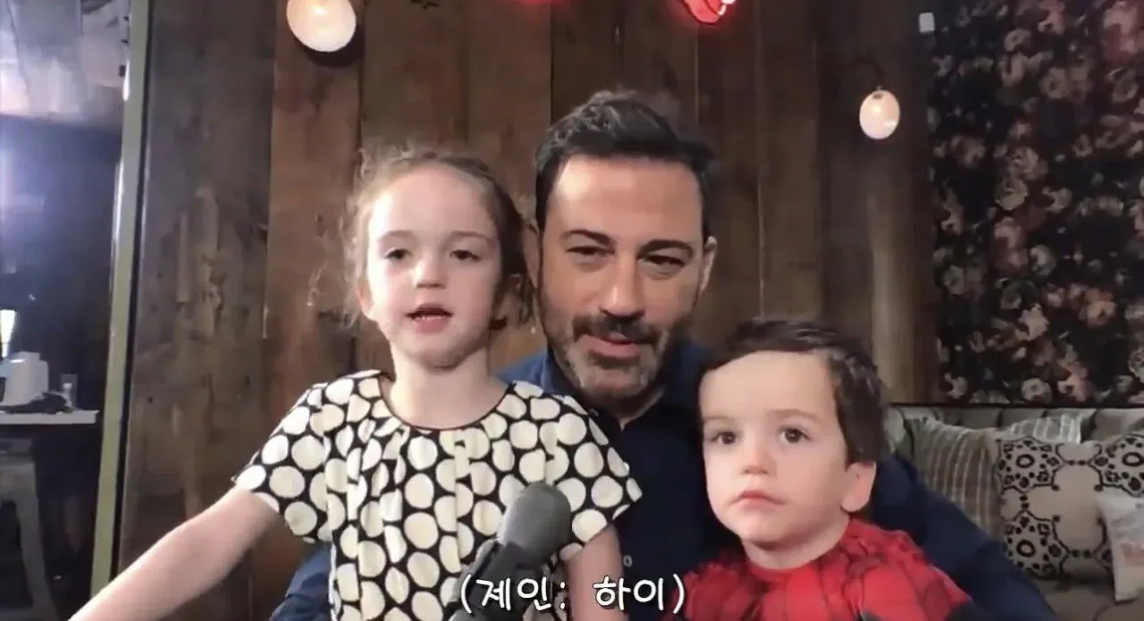 방구석에서 지미키멜 아들 생일 축하해주는 톰 홀랜드.jpg