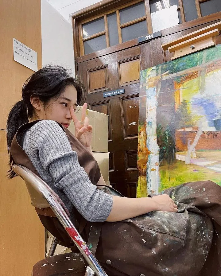 이대 서양화전공인 노윤서가 그린 그림들.jpg