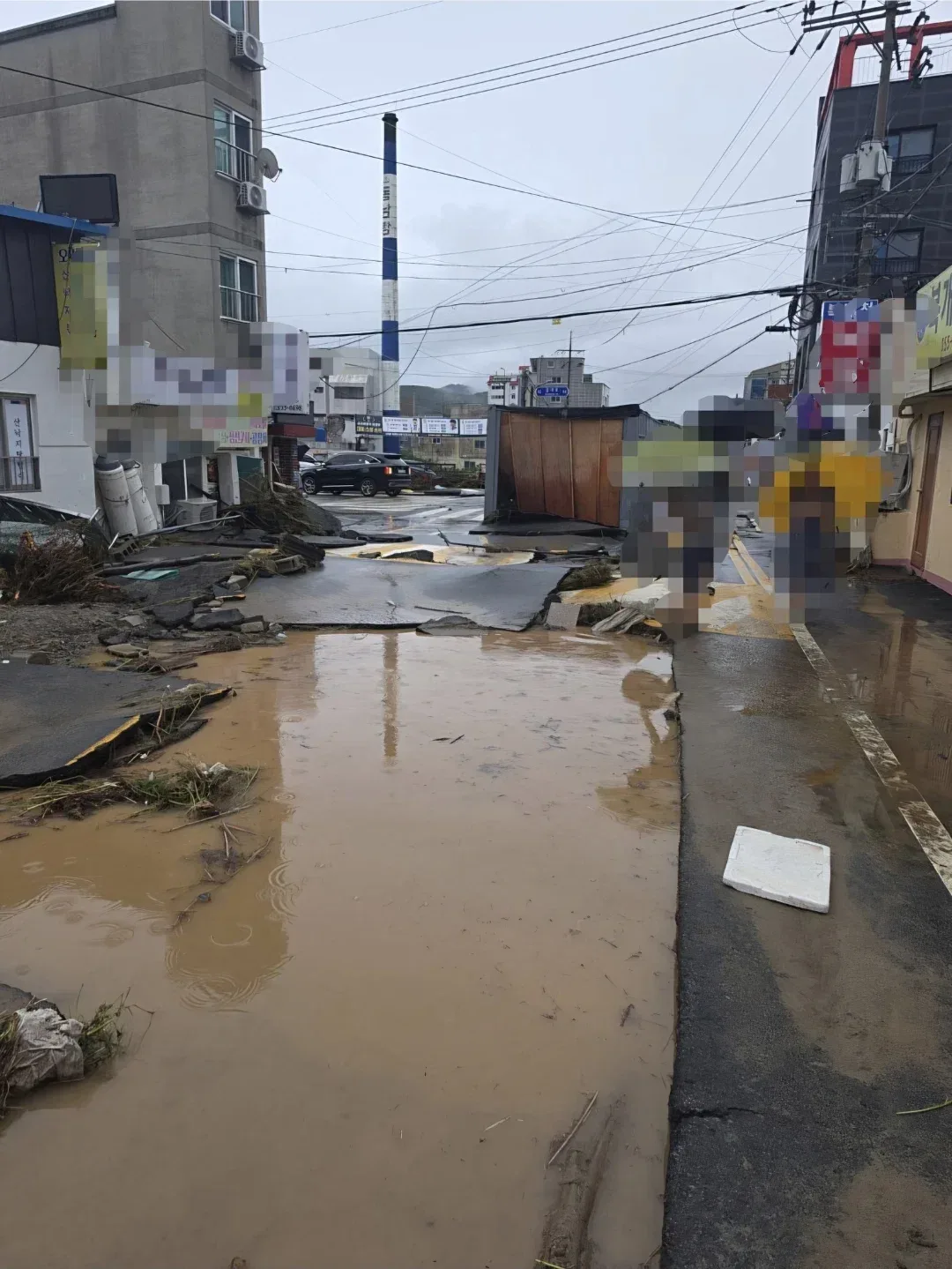 거제 심각한데 복구도 부지런히 하는중