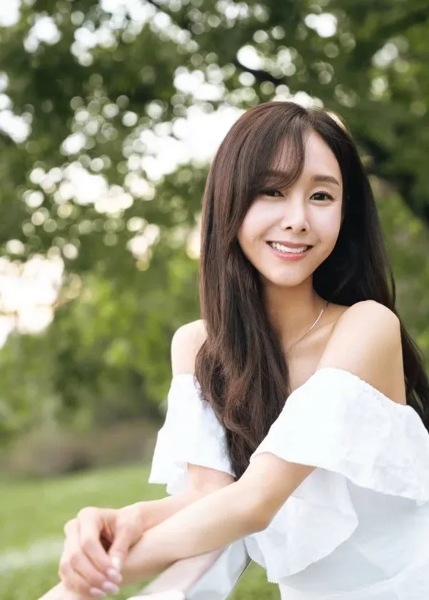 '성매매 벌금형' 지나, 10년 공백 깬다…캐나다 K-팝 행사 MC