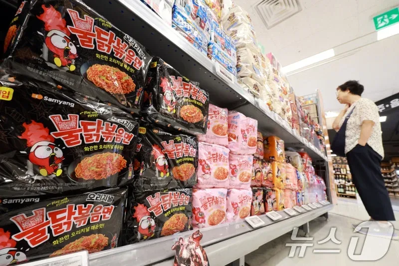 "불닭으로 벌어 주주에게"…삼양식품, '3조 클럽' 앞두고 배당 확대