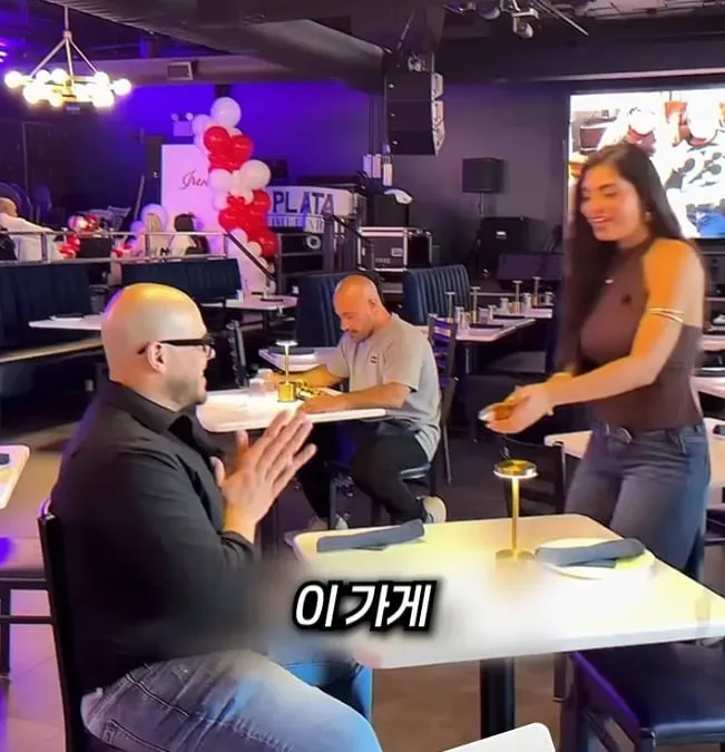 손님이 끊이지 않는 가게