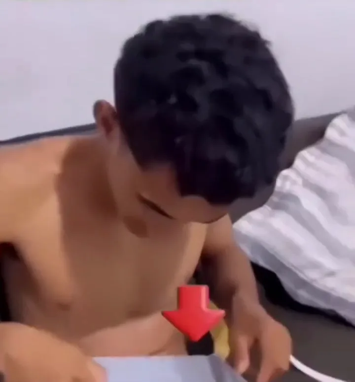아무도 속인적 없는데 속음.gif