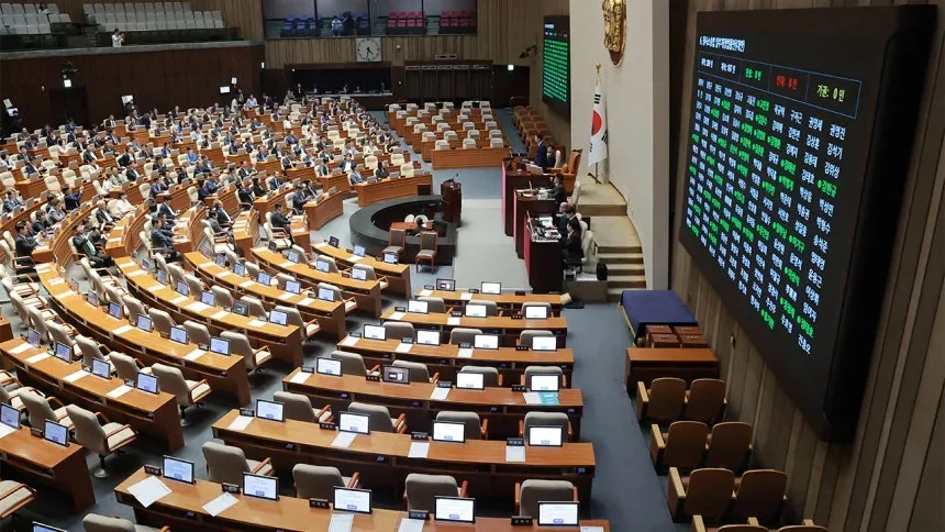 [속보]이 대통령, 패스트트랙 단축에 "일 신속하게 돌아가게 돼 기뻐"