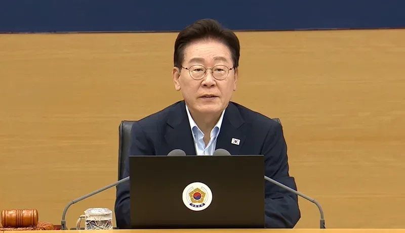 이 대통령 "못 갚는 빚, 청산해주는 게 모두에게 다 좋다"