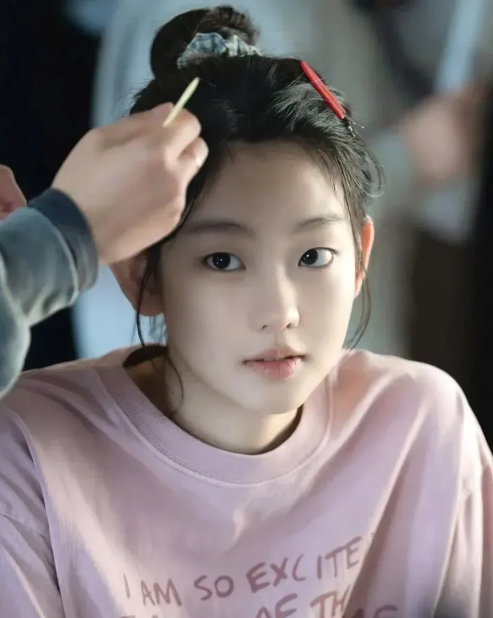 김부장 딸 서수민.gif